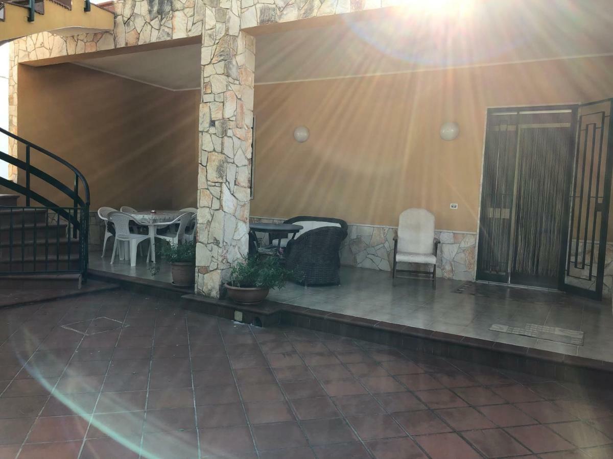 Villa Smeraldo Blu Торе Лапило Екстериор снимка